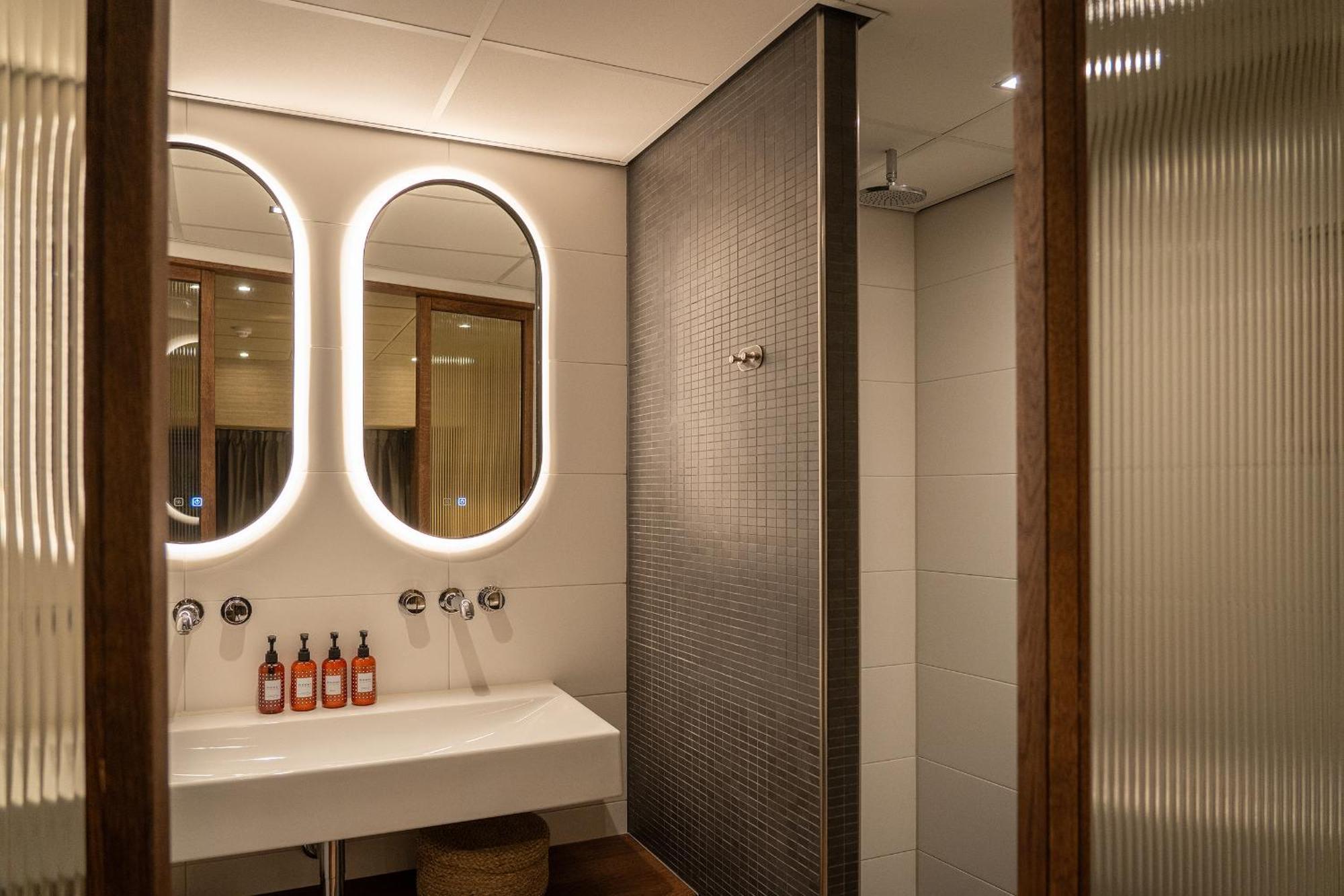 Boutique Hotel De Smulpot Den Burg Kültér fotó